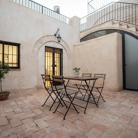La Casa Del Santo Carmona (Seville)
